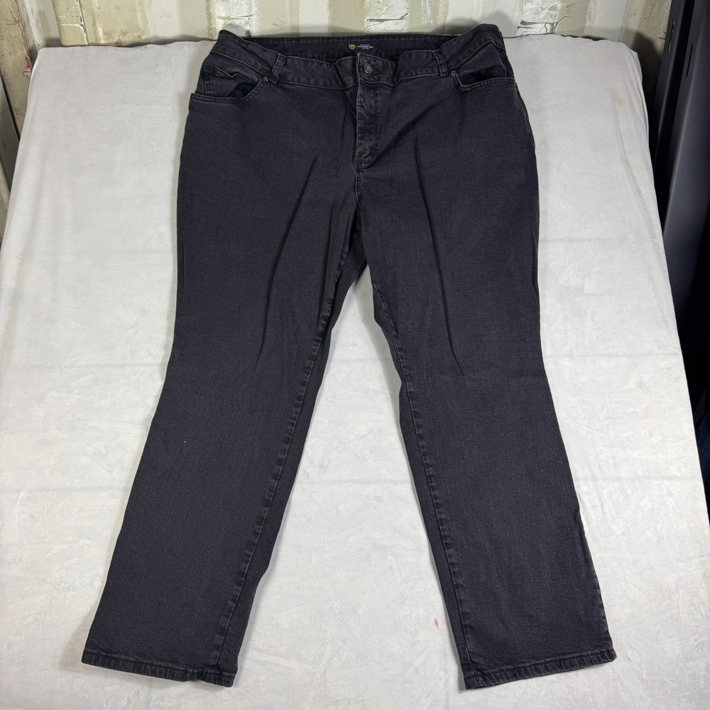 Lee Plus Womens Straight Leg Jeans Black Denim Relaxed Fit Mid Rise 22W‎ Medium